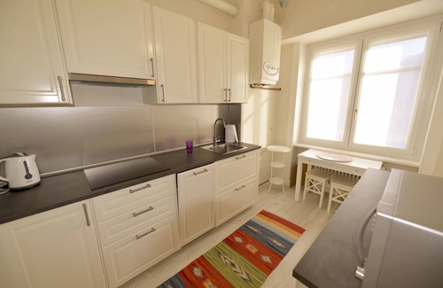 Stresa Apartment | Casa Saba - WelcHome: Rated 10/10 with Family-Friendly Amenities