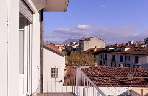 Stresa Apartment | Casa Saba - WelcHome: Rated 10/10 with Family-Friendly Amenities