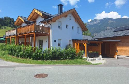 Kotschach-Mauthen House | Casa Safra: Oceanfront Retreat with Pool & Spa Amenities