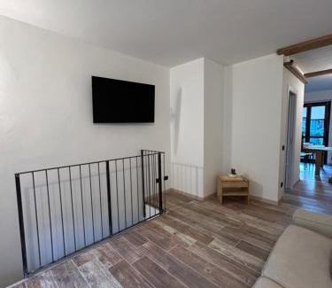 Dubino House | Casa Sally - Lago e montagna