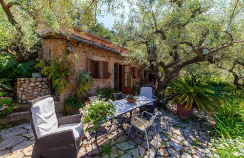 Fornalutx Villa | Discover Casa Salva: 4-Star Family-Friendly Retreat