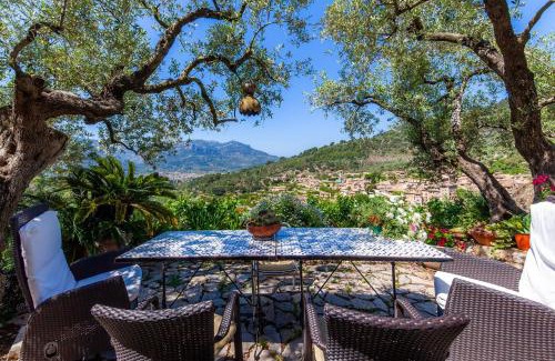 Fornalutx Villa | Discover Casa Salva: 4-Star Family-Friendly Retreat
