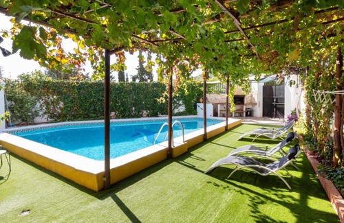Conchar Villa | Casa Samia: Oceanfront Paradise with a 9.4/10 Guest Rating