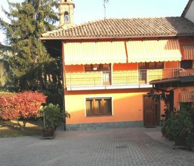 Piobesi d'Alba House | Casa Sammo: Family-Friendly Retreat with Perfect 10 Rating