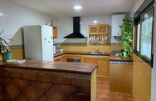 Cordoba Ski Chalet | Enjoy Oceanfront Comfort at Casa San Francisco de Asís