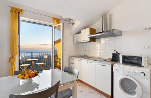 Ranzi Apartment | Pet-Friendly Casa Santi Appartamento Limone with Pool