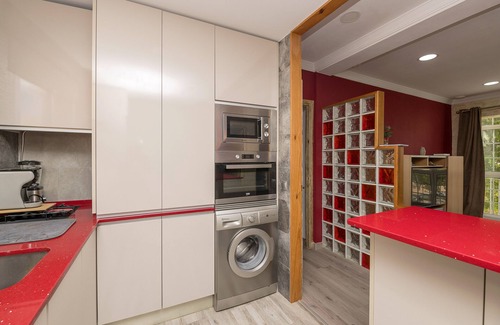 San Fernando House | Discover CASA SARCO: 10/10 Rated Apartment with Free WiFi