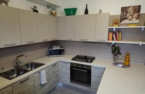 Pisogne Apartment | Casa Savia: Family-Friendly Retreat by Lake Iseo, Rated 9.5