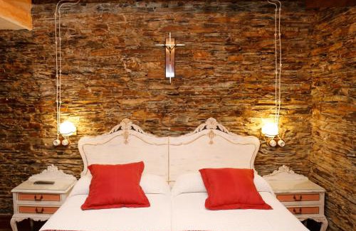 Lourenza House | Family-Friendly Getaway at CASA SAVIOR with Great Reviews