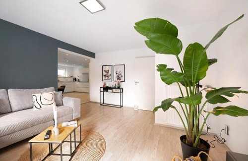 Longkamp Apartment | Pet-Friendly Casa Schneck: Guest Rated 9.7/10 Experience