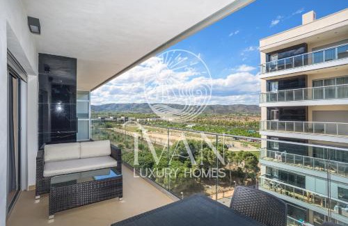 Cabanes Apartment | Indulge at Casa Seabreeze Ivan: 4-Star Haven with Pool