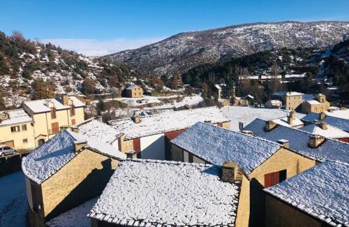 Santa Cruz De La Seros House | CASA SENERA: Guest Rated 8.6, Pet & Child Friendly Stays