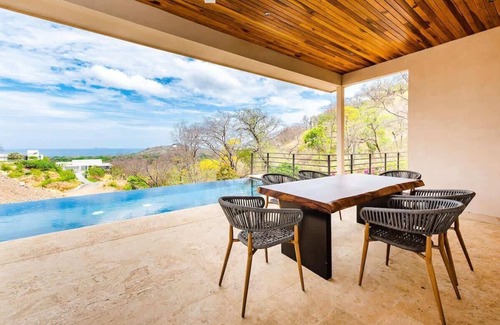 Brasilito House | Oceanfront 3 Bedroom Home with Pool and Spa, Rated 9.8/10