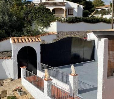 Balcon del Mar Villa | Idyllic CASA SERENITA Villa with Pool and Ocean Views