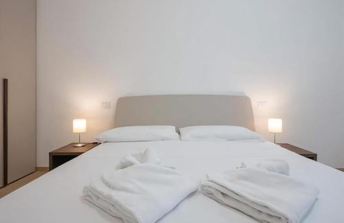 Vigentino House | Discover Casa Sforza: Family-Friendly Suite Near Prada