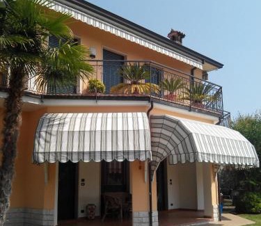Padenghe sul Garda Apartment | Family-Friendly Escape at Casa Silvia - Rated 9.5/10