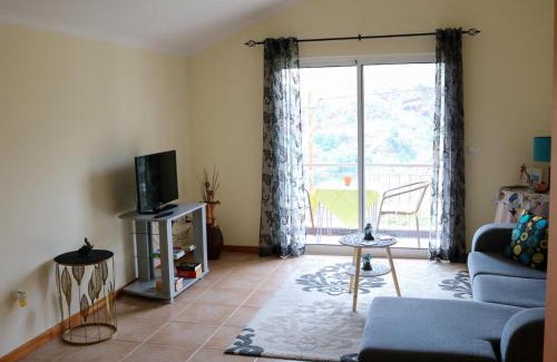 Estrela da Calheta Apartment | Discover Casa Simão: Guest Rated 10/10 Experience Awaits
