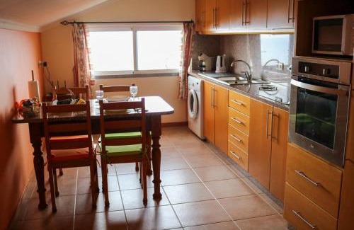 Estrela da Calheta Apartment | Discover Casa Simão: Guest Rated 10/10 Experience Awaits