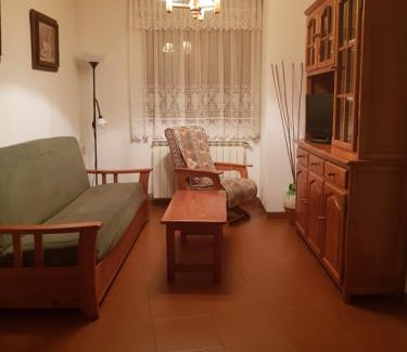 Roda de Isabena House | Pet-Friendly Casa Simón: Guest Rated 9.2 with Breakfast!