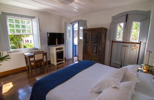 Historic Center Hotel | Experience Tranquility at Casa Simone Pousada with Ocean Views
