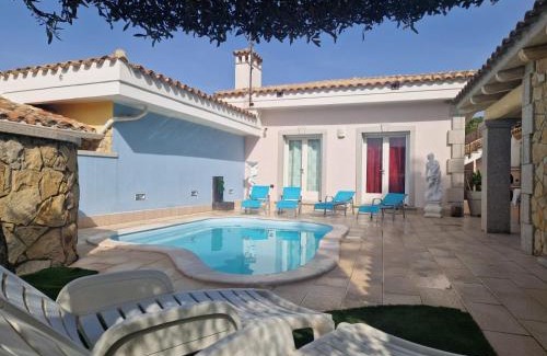 Cala Sinzias House | Relax at Casa Sinzias: Oceanfront Stay with Pool Access