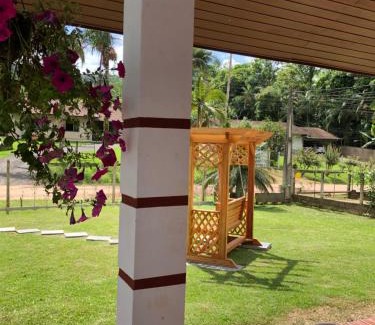 Sao Roque House | Unwind at Casa Vermelha: Pet-Friendly Retreat with Pool