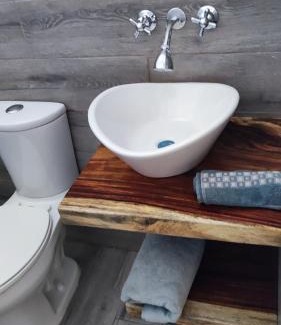 Hidalgo House | Budget-Friendly Casa Sixta with Kitchen – Rated 9.5/10