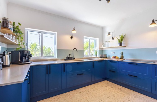 Aljezur Villa | Casa Skip: Enchanting 4-Bedroom Villa with Garden & Pool