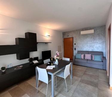 Clusane Apartment | Cozy CASA SMERALDO - Light Blue with Oceanfront Views