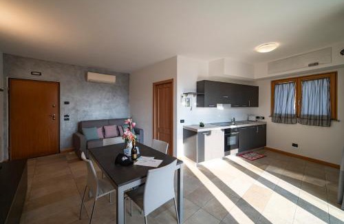 Clusane Apartment | Cozy CASA SMERALDO - Light Blue with Oceanfront Views