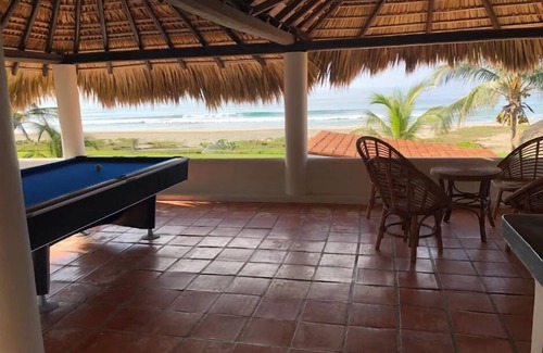 Jimenez House | Casa Sofia: Family-Friendly Retreat in Puerto Escondido