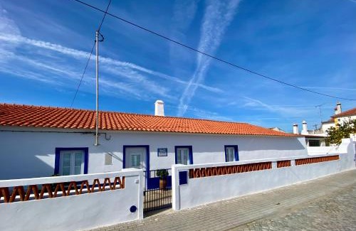 Reguengos de Monsaraz Villa | Casa Sofia: Oceanfront Serenity with 10/10 Guest Ratings