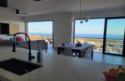 Cabo San Lucas House | Oceanfront Casa Sola Penthouse with Pool & 9.9/10 Rating