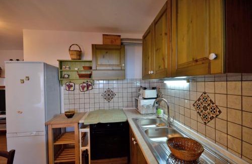 Castelmola Apartment | Discover Casa Sole Luna da Annalisa: 4-Star Pet-Friendly Retreat