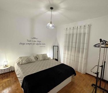Ansiao House | Inviting CASA SOPHIE: Oceanfront Retreat for Families & Pets