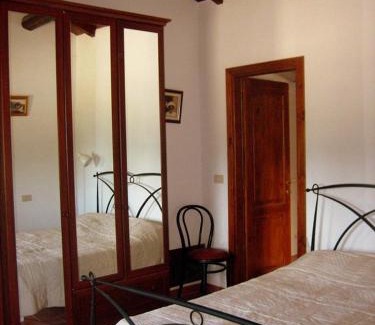 Montefiascone Apartment | Casa Sorgente: Oceanfront Retreat with Pet-Friendly Amenities