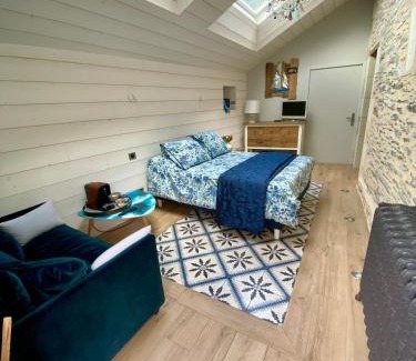 La Dagueniere Bed & Breakfast | Casa Sorriso: Family-Friendly Retreat with Excellent Ratings