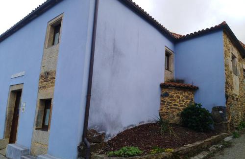 Outeiro Apartment | Discover Casa Souto De Abajo: Pet-Friendly Getaway Awaits