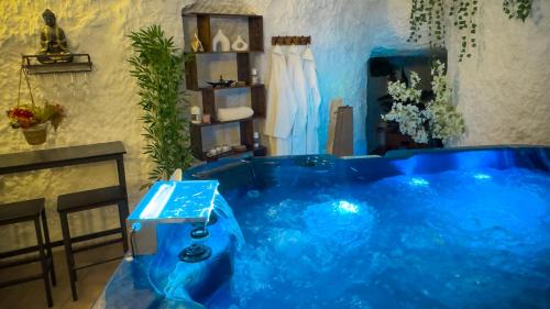 Alcala del Jucar House | Relaxing Getaway at Casa Rural El Jacuzzi with Hot Tub
