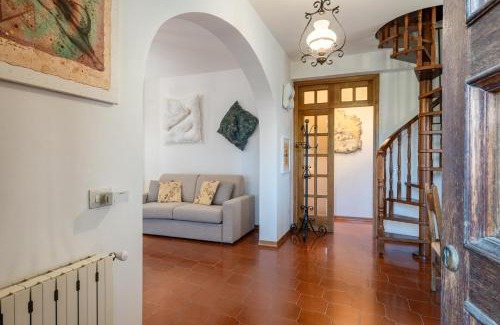 Cantagrillo Apartment | Family-Friendly Retreat at Casa Spazio Zero - Rated 9.5/10