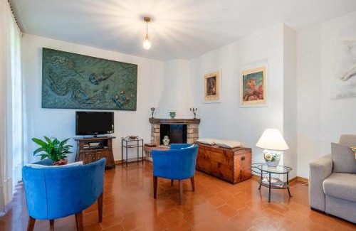 Cantagrillo Apartment | Family-Friendly Retreat at Casa Spazio Zero - Rated 9.5/10