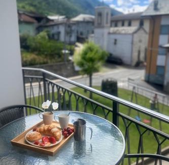 Sernio Apartment | Discover CASA STAVELLO: Guest Rated 9.8, Pet Friendly Stay