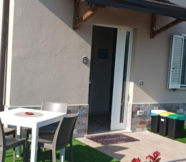 Villa Santa Lucia Apartment | Discover Casa Stefano: Oceanfront Paradise with Pool Access