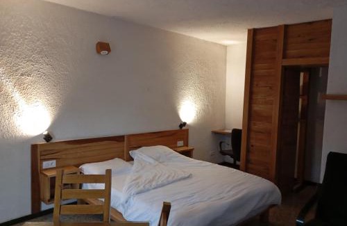 Prajila House | Family-Friendly Getaway at Casa Stejaru Hotel