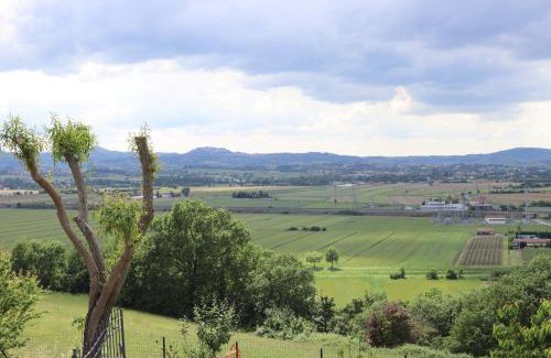 Valiano Apartment | Family-Friendly Stay at Casa Stella in Montepulciano