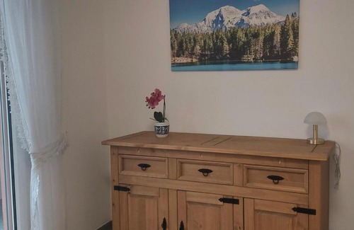 Porto Ronco Apartment | Relaxing Getaway at Casa sul lago with Hot Tub & Kitchen