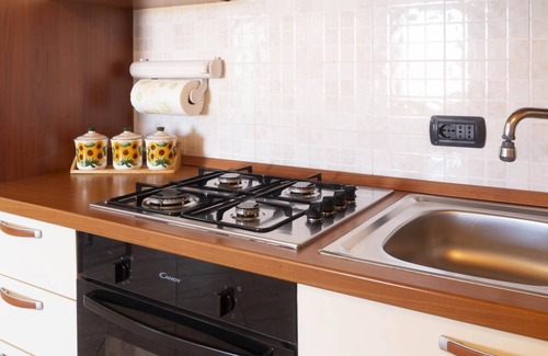 Tanaunella Apartment | Explore Casa Su Lizu: Family-Friendly Stay in Tanaunella