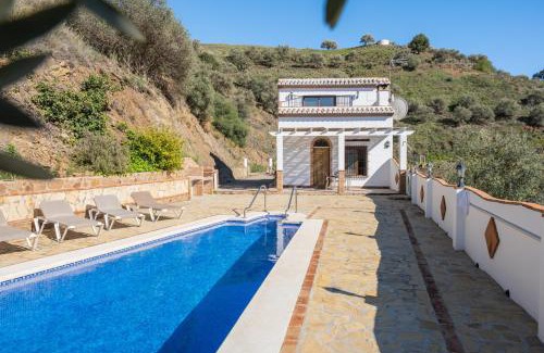 Torrox House | Experience Casa Sueño Español: Family-Friendly Retreat
