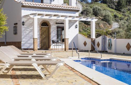 Torrox House | Experience Casa Sueño Español: Family-Friendly Retreat