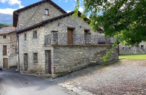 Fiscal House | Family-Friendly CASA SUERTES-FISCAL with 9.2/10 Rating